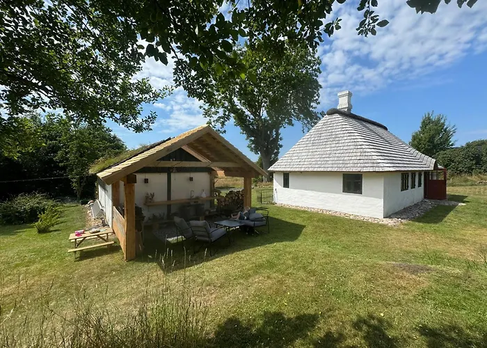Historic Cannon House From 1777 On Laeso Feriehus